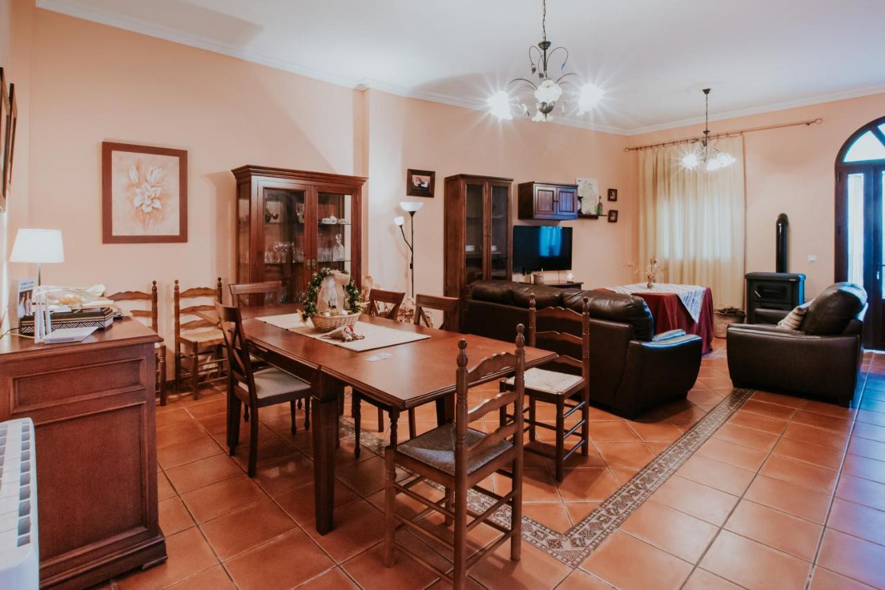 Casa Rural Con Jacuzzi, Sauna, Barbacoa Y Barra Кабеса-ла-Вака Экстерьер фото