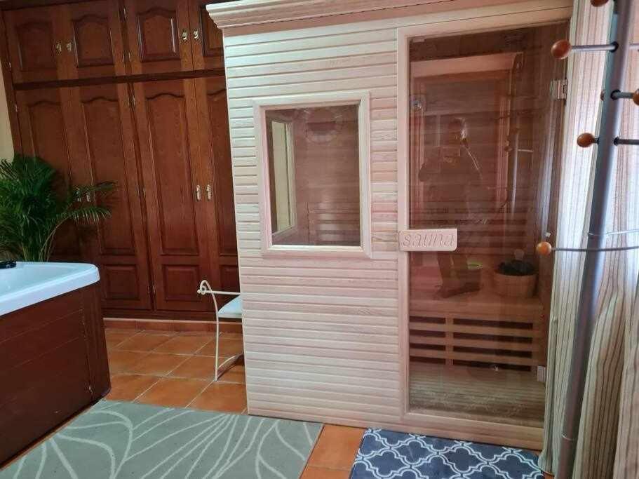 Casa Rural Con Jacuzzi, Sauna, Barbacoa Y Barra Кабеса-ла-Вака Экстерьер фото