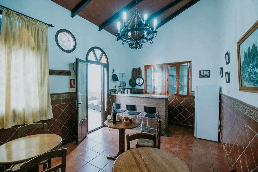 Casa Rural Con Jacuzzi, Sauna, Barbacoa Y Barra Кабеса-ла-Вака Экстерьер фото