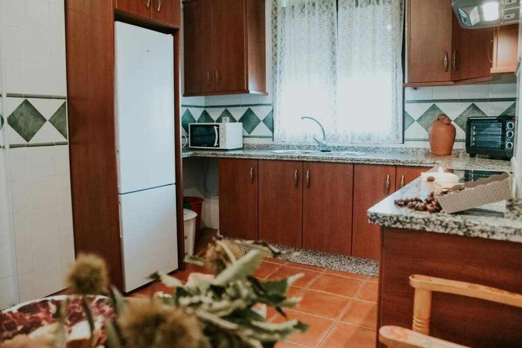 Casa Rural Con Jacuzzi, Sauna, Barbacoa Y Barra Кабеса-ла-Вака Экстерьер фото
